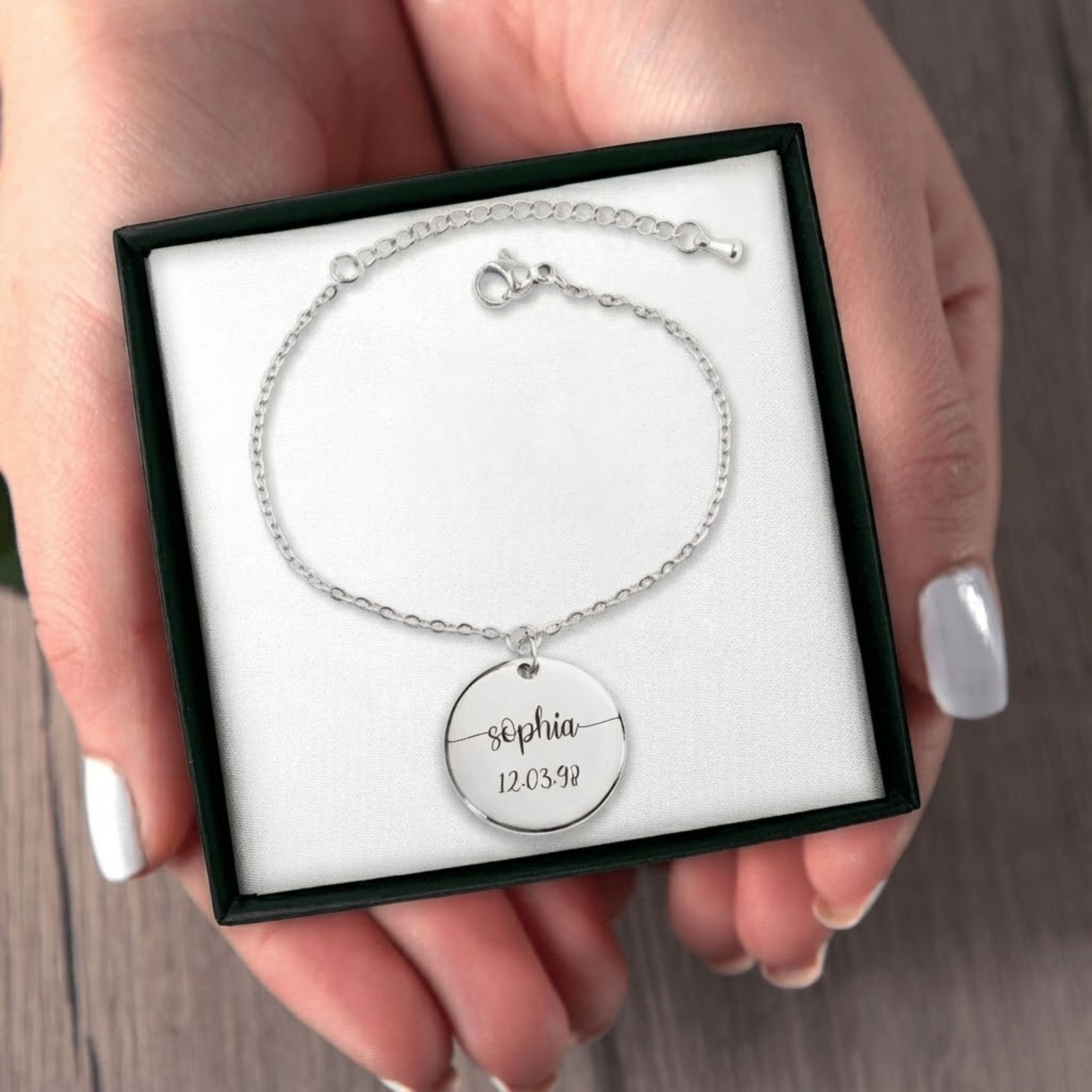 Élora Script Bracelet