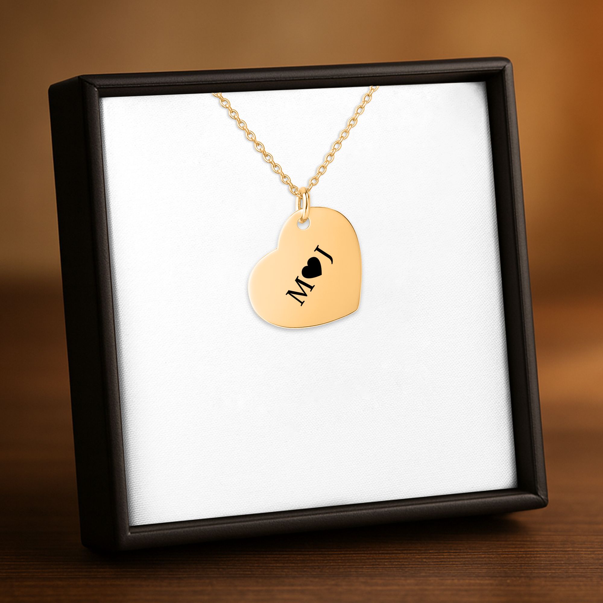 Lévana Heart Pendant